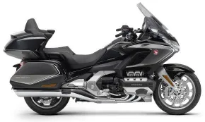 チャンの店舗テストでGold Wing Tourをレンタル