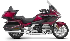 三富モータースでGold Wing Tourをレンタル